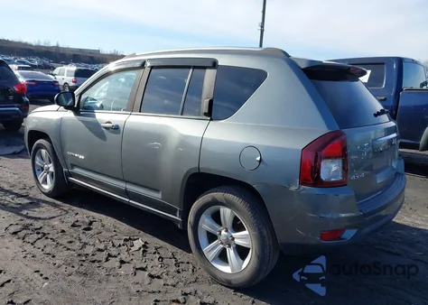 2014 Jeep Compass Sport z USA, uszkodzony, nr VIN 1C4NJDBBXED593066